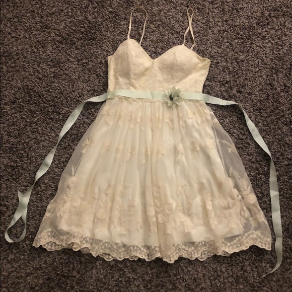 City Studio Dresses & Skirts - White lace dress with flower ribbon belt